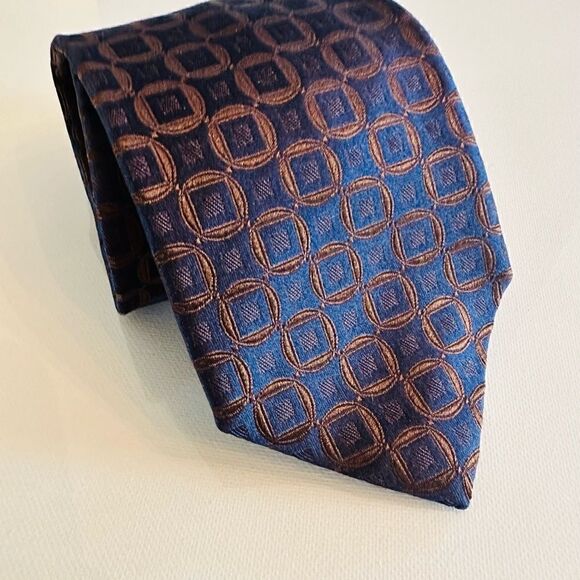 Geometric Altea Milano tie.100% Silk Men’s Tie Luxury Necktie - Picture 3 of 4